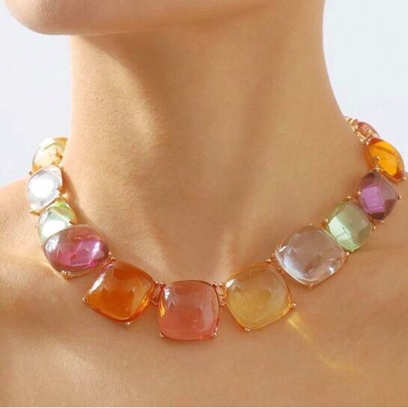 New Zara Multicolor Resin Cube Necklace - Picture 2 of 16